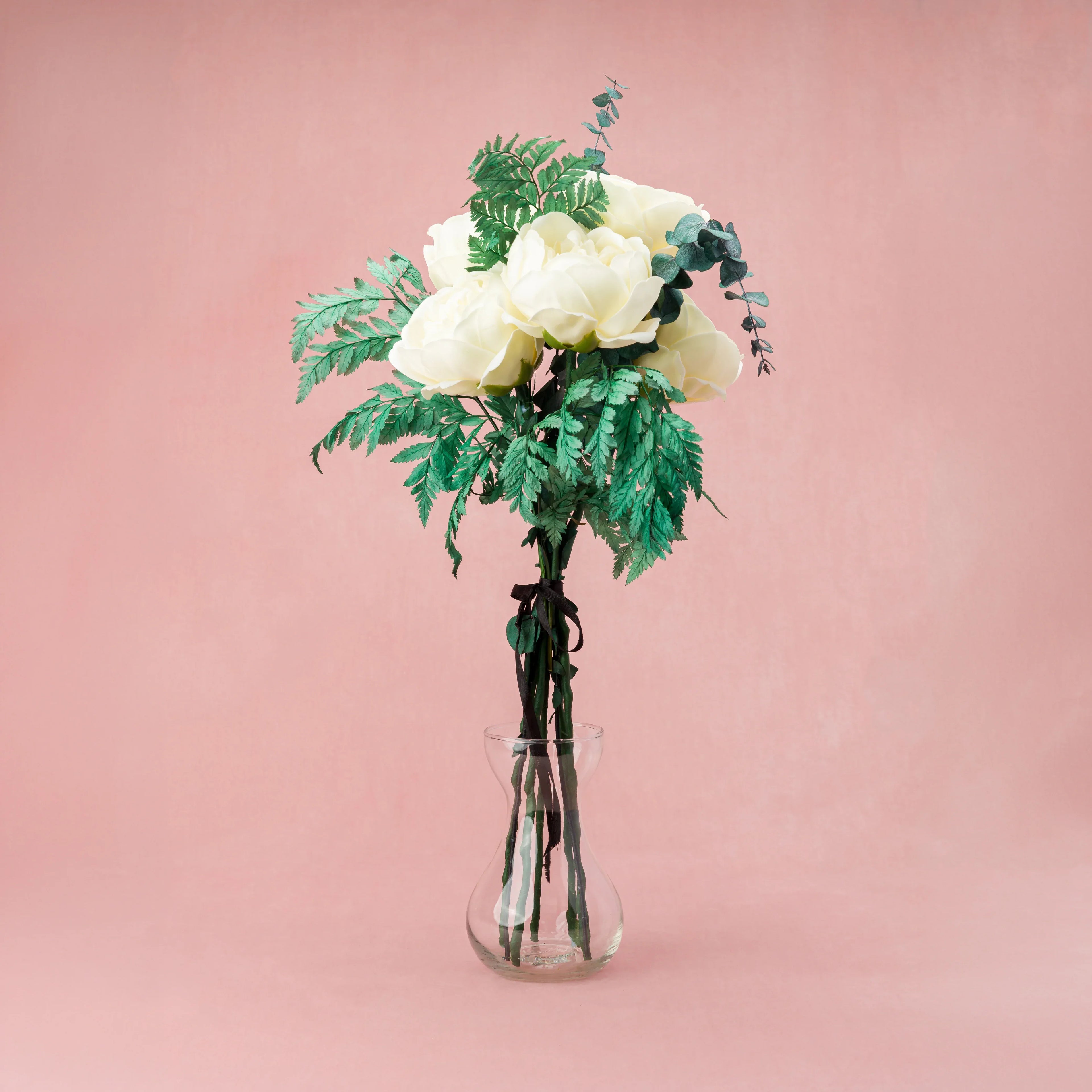 Buchet decorativ de flori criogenate cu aspect natural, ideal pentru cadou
