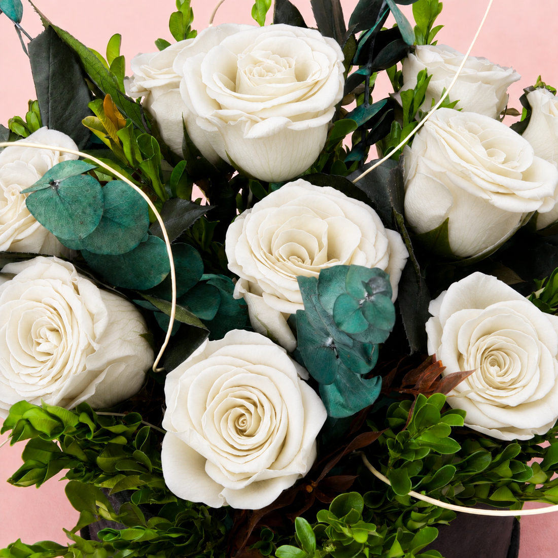 Aranjament Floral Criogenat “Ivory Grace”